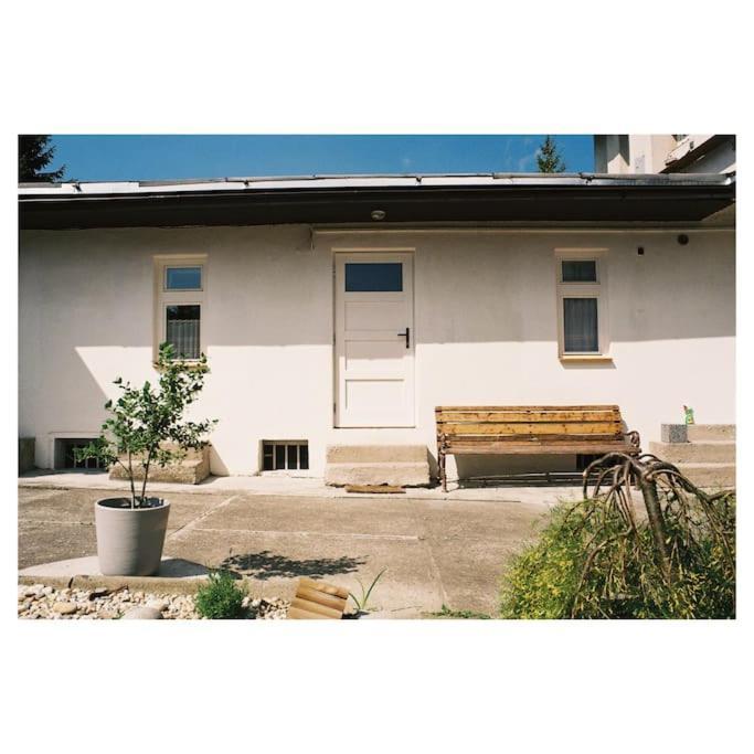 Casa Linum. U Centra Zlina S Atmosferou Venkova. *