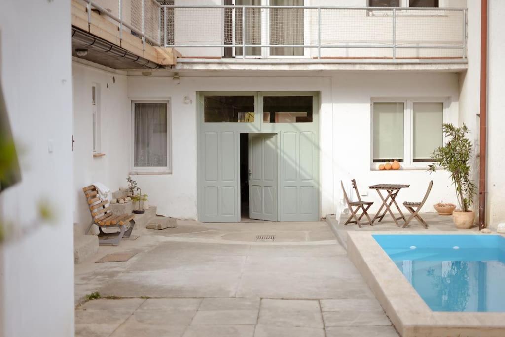 Apartment Casa Linum. U Centra Zlina S Atmosferou Venkova.